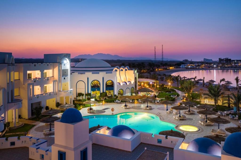 Coral Sun Beach